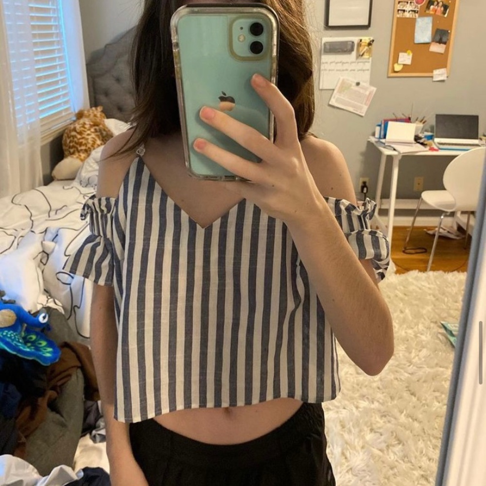striped cropped cold shoulder shirt